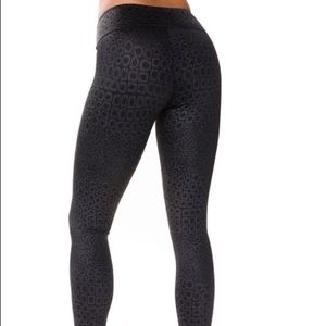 Onzie yoga pants
